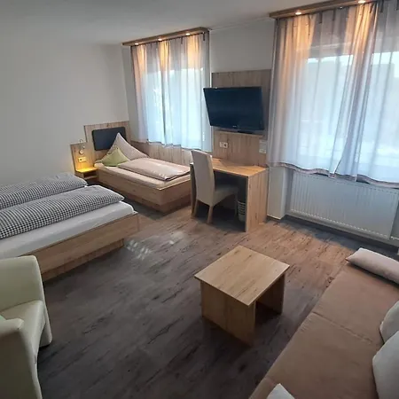 Karin 3* Breitengüßbach